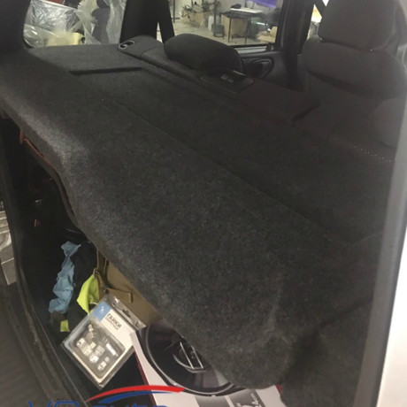 Полка B@3 2123 Chevrolet Niv@ (с боковинами, отв. под динамики 6х9 дюймов) купить недорого с доставкой в Гатчина